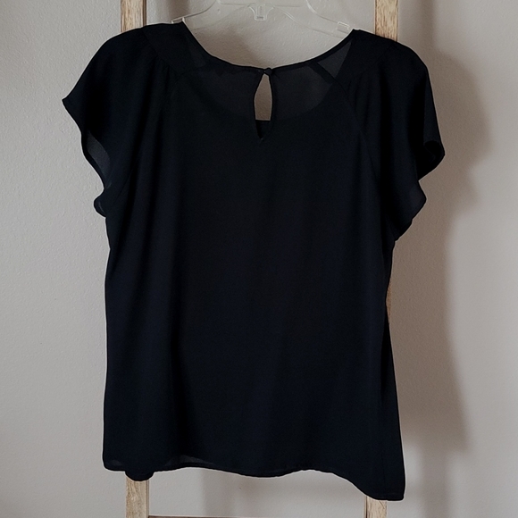 New Express Blouse - Picture 2 of 3